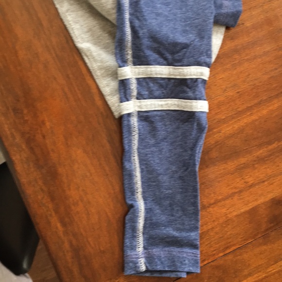 Authentic Boys U of M Collegiate Jersey Small - Picture 2 of 3